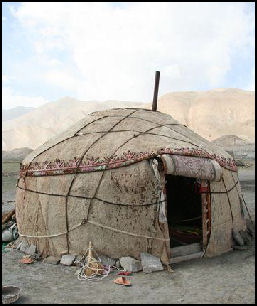 20080306-animal skin yurt.jpg